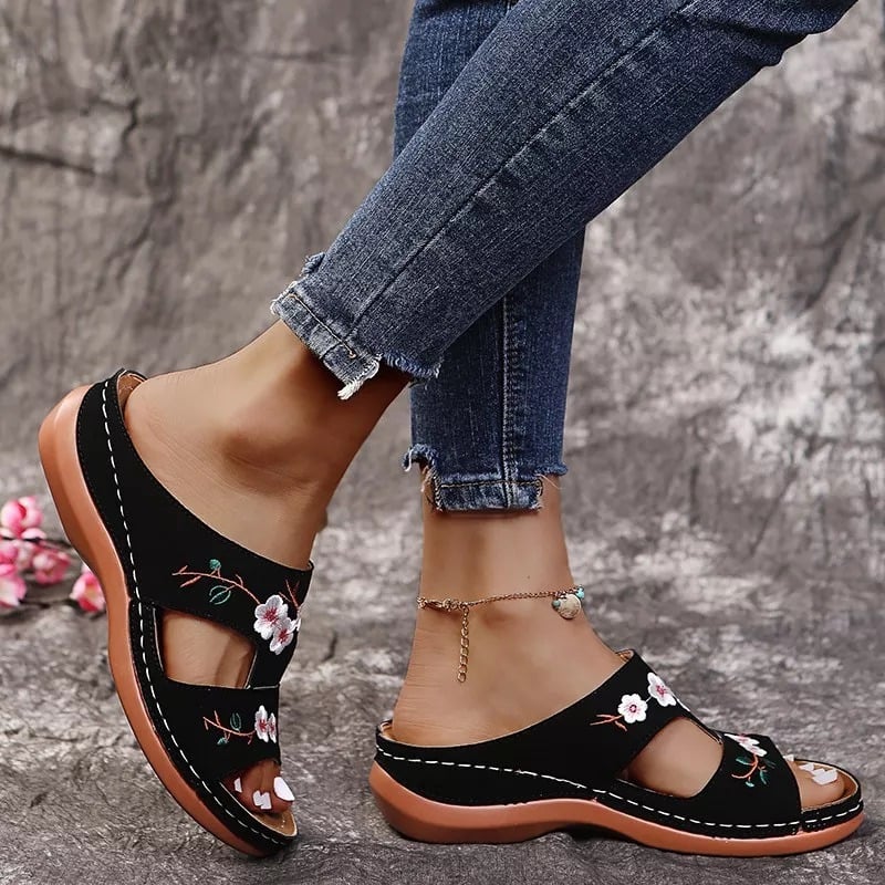 Floral Embroidered Vintage Casual Wedge Sandals