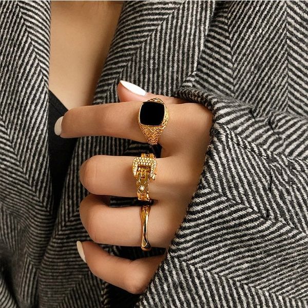 Fashionable Adjustable Buckle Ring