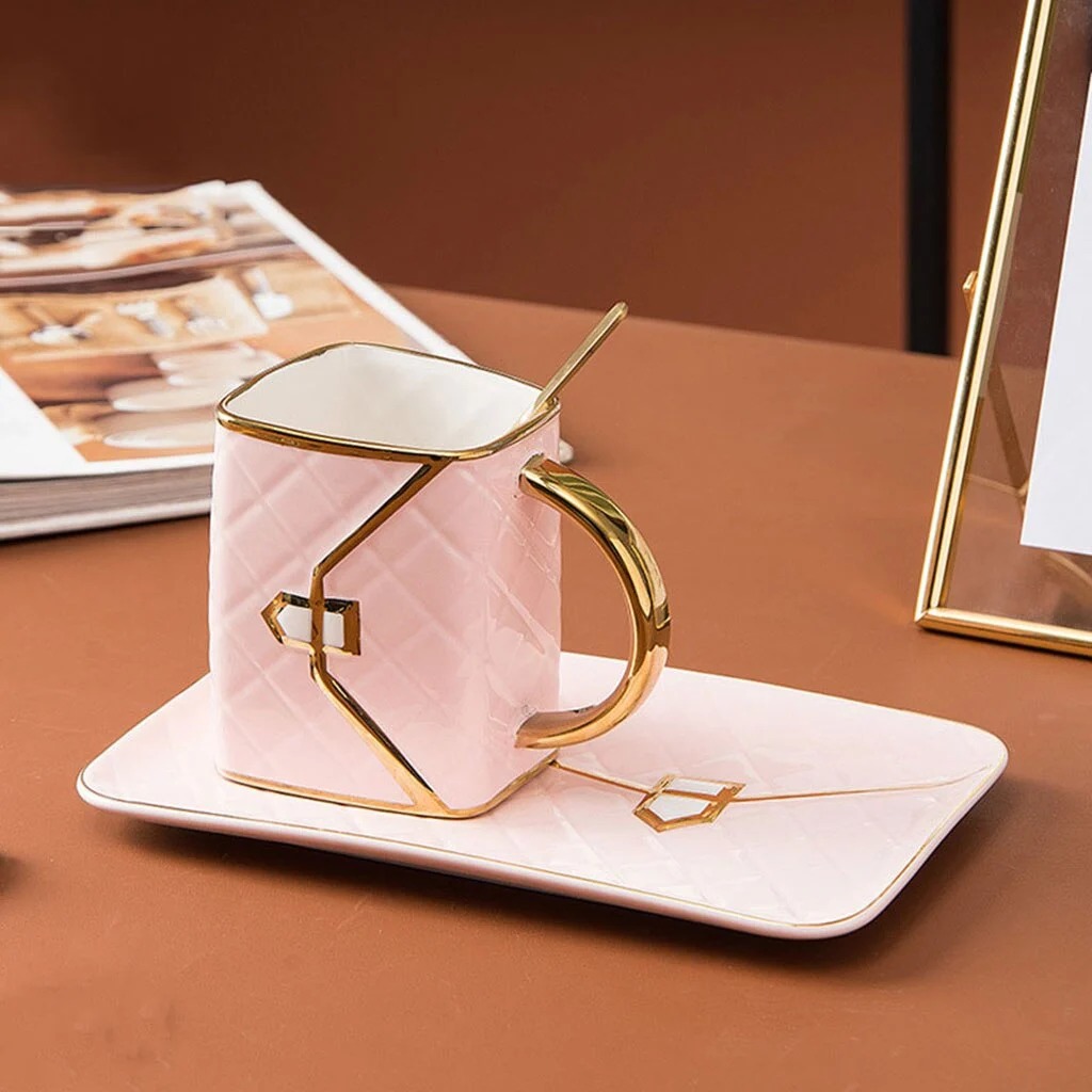 Handbag shape creative cup