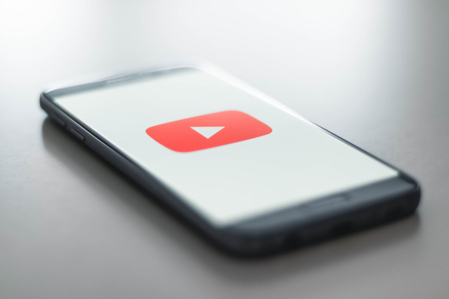 YOUTUBE’S STREAMING VIDEO MARKETPLACE ADVANCES