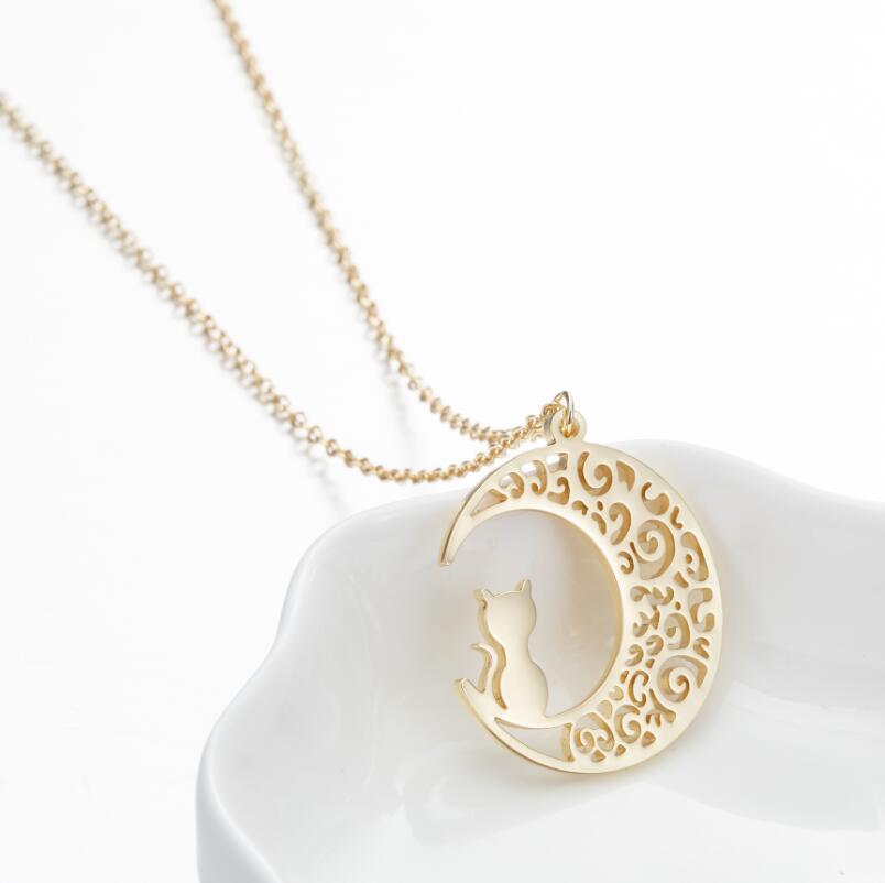 Moon cat necklace