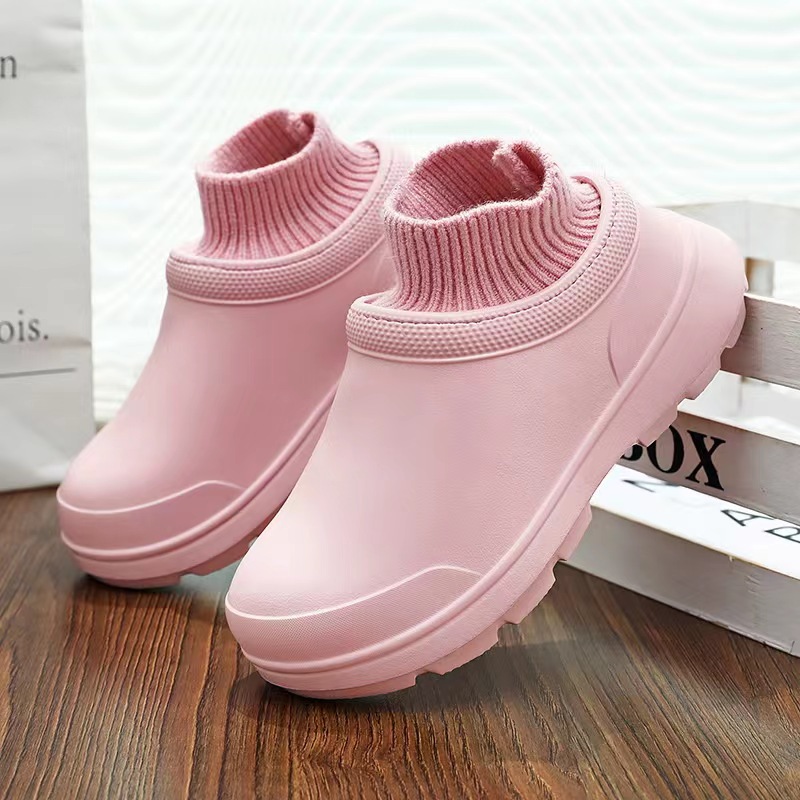 Waterproof cotton shoes
