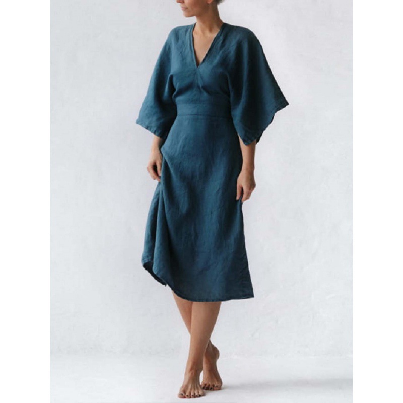 Flax dress with wide sleeves