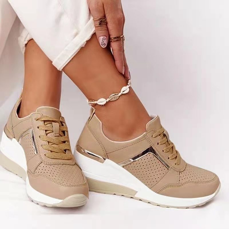 Wedge leisure shoes