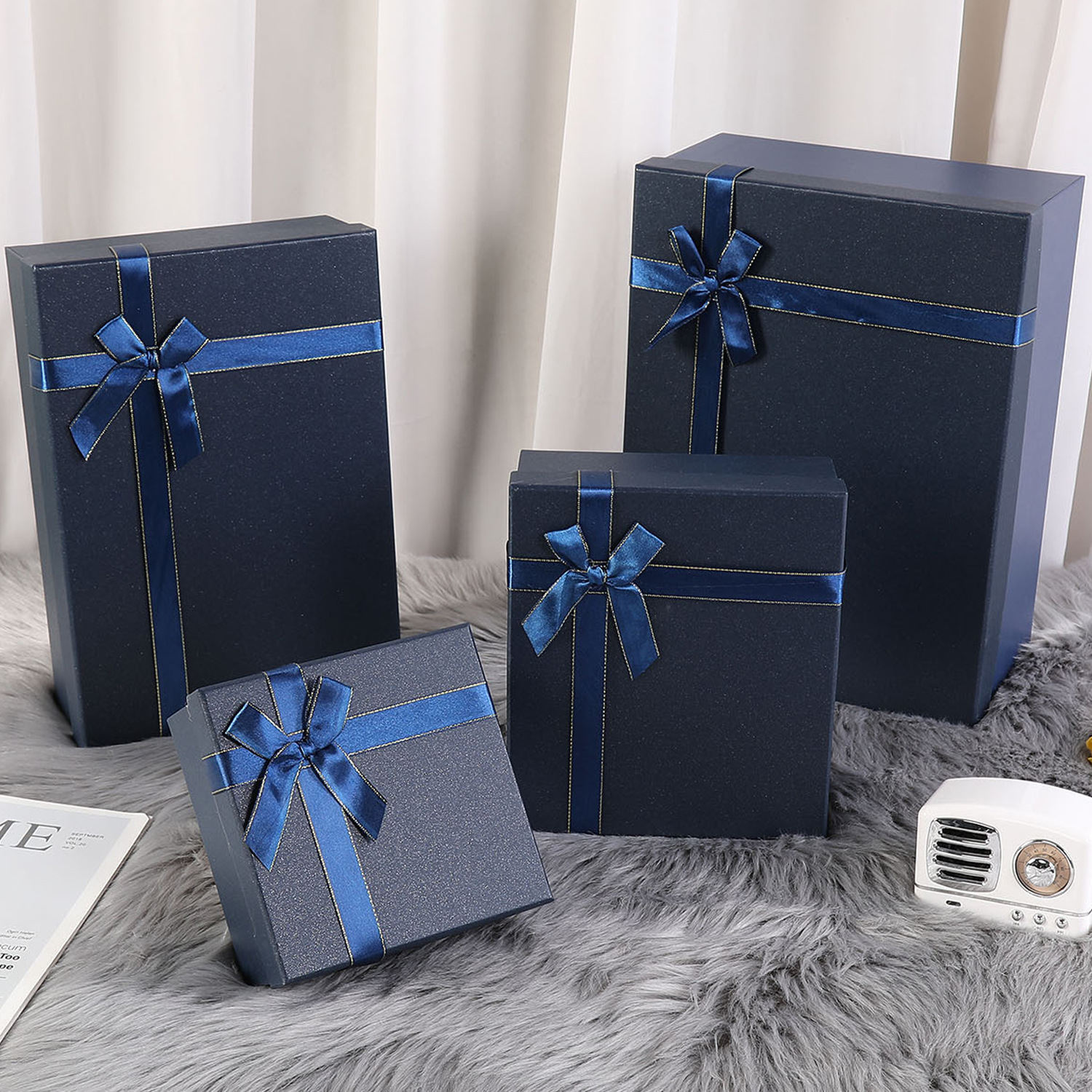 Valentine's Day gift box large size high-end blue top and bottom cover bow gift box with scented sachet Boxing wholesale